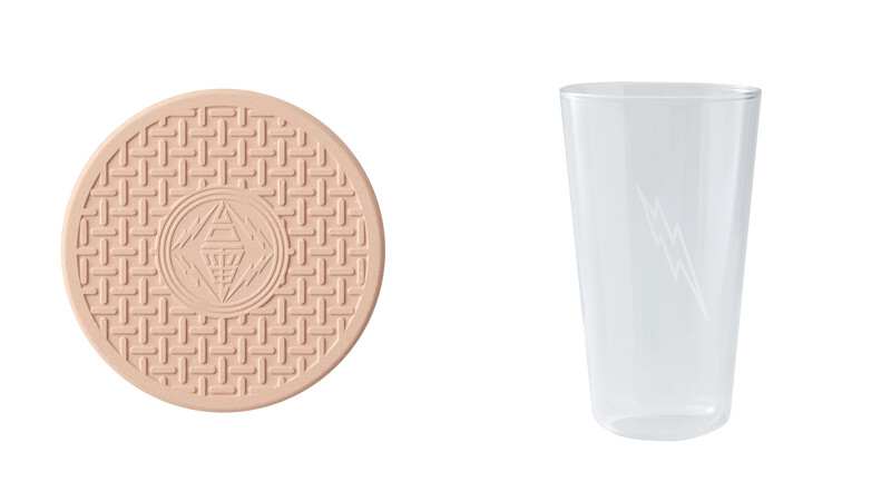 人孔蓋杯墊。 人孔蓋杯墊。