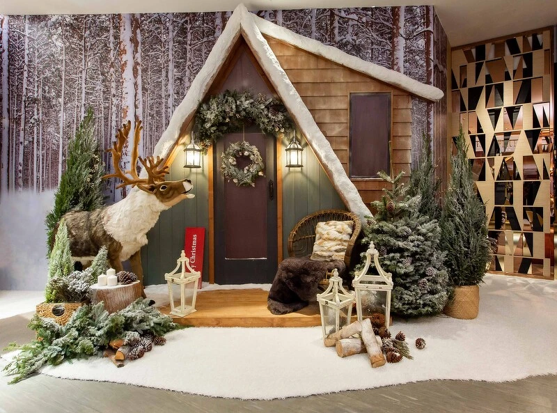 AP（Audemars Piguet）聖誕樹、瑞士小木屋等主題裝置