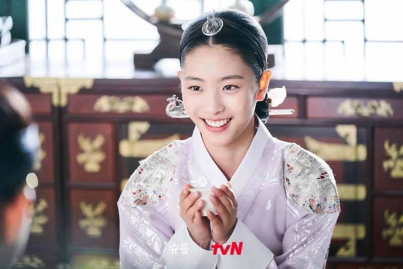 《王后傘下》吳藝珠飾演的世子嬪清荷 很受喜愛