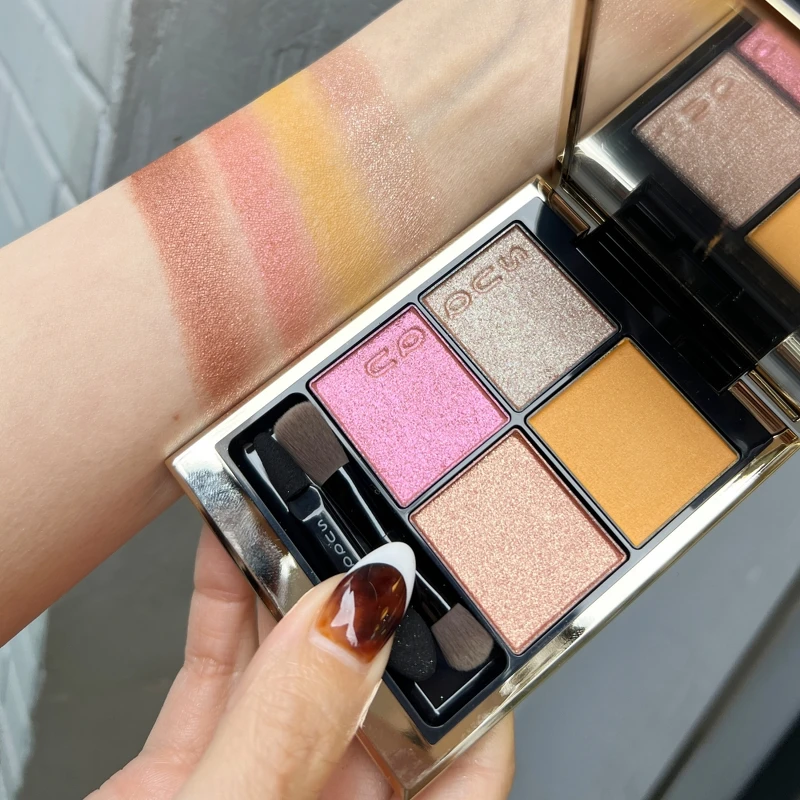 SUQQU晶采盈緻眼彩盤(#118幻想夜GENSOUYA)6.2g,NT2,600 SUQQU晶采盈緻眼彩盤(#118幻想夜GENSOUYA)6.2g,NT2,600