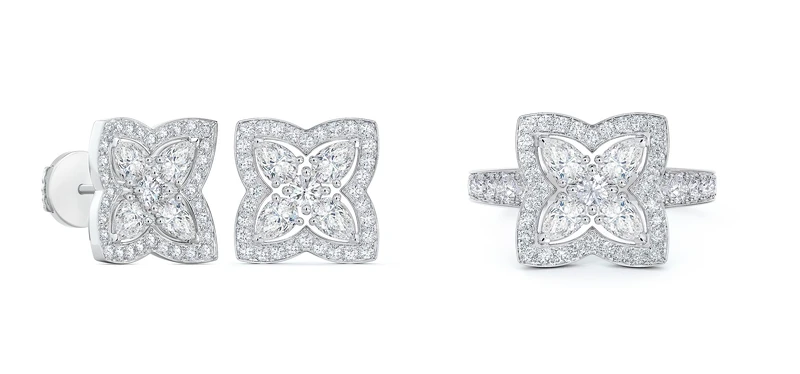 (左)全新Enchanted Lotus 18K白金鑽石戒指，鑽石總重約1.09克拉，售價約新台幣$ 284,000、（右）全新Enchanted Lotus 18K白金鑽石耳釘，鑽石總重約1.37克拉，售價約新台幣$ 327,000