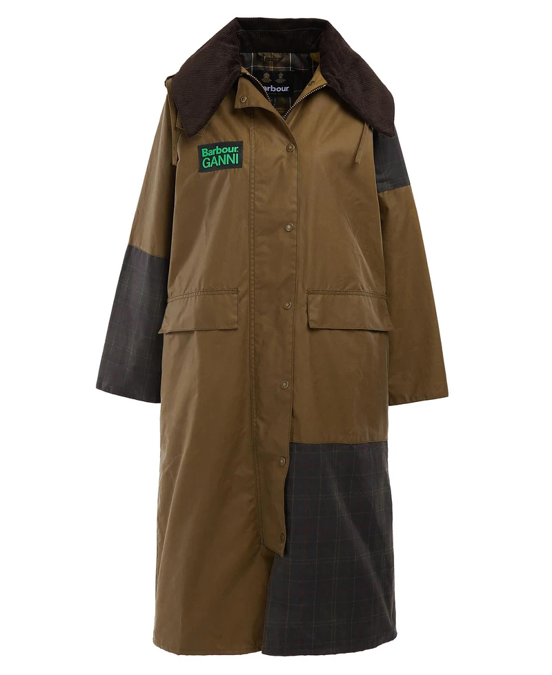 Barbour x GANNI - Burghley 長版油布外, NT26,800。 Barbour x GANNI - Burghley 長版油布外, NT26,800。
