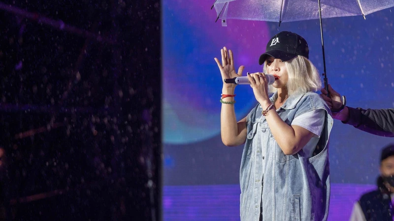 「鐵肺天后」戴愛玲雨中彩排展現堅強音樂實力