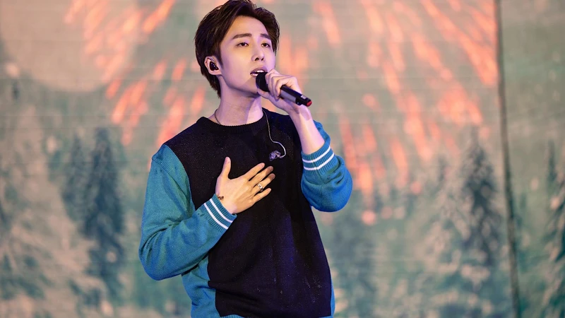 「創作歌手」李東軒登上冰雪城堡彩排