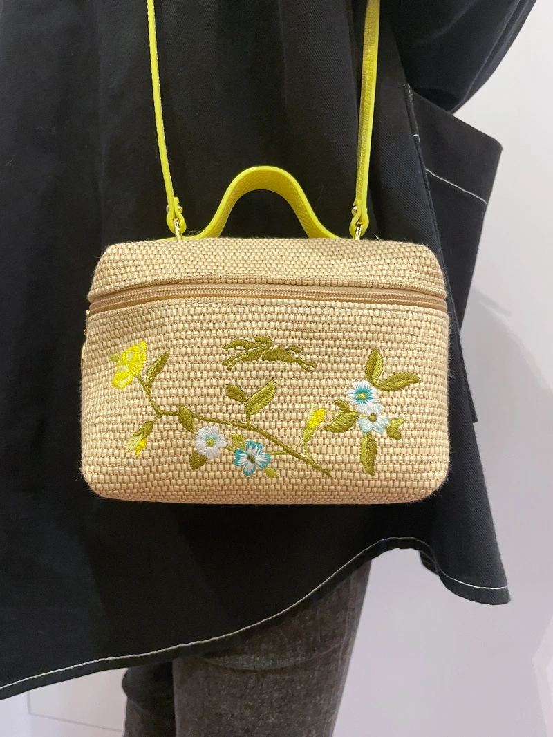 帆布編織款,NT$8,800 帆布編織款,NT$8,800