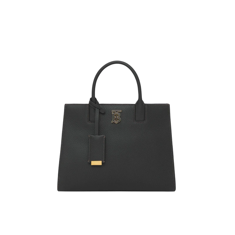 粒面皮革迷你 Frances 包，NT85,000。