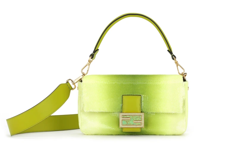 FENDI x Sarah Jessica Parker 合作系列 漸層亮片造型Baguette，NT$230,000