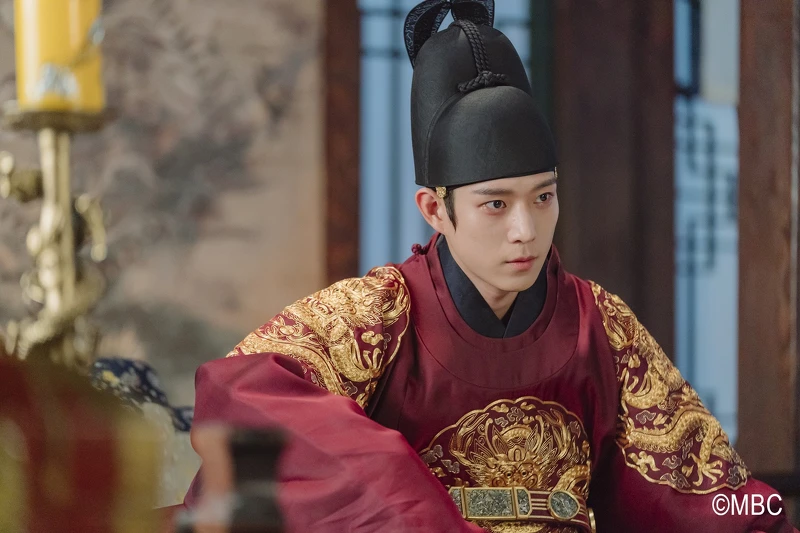 金永大飾演朝鮮君王李憲