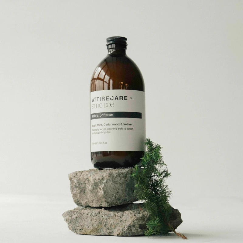 Studio Doe x Attirecare雪松&岩蘭草衣物柔軟精500ml,NT 780 Studio Doe x Attirecare雪松&岩蘭草衣物柔軟精500ml,NT 780