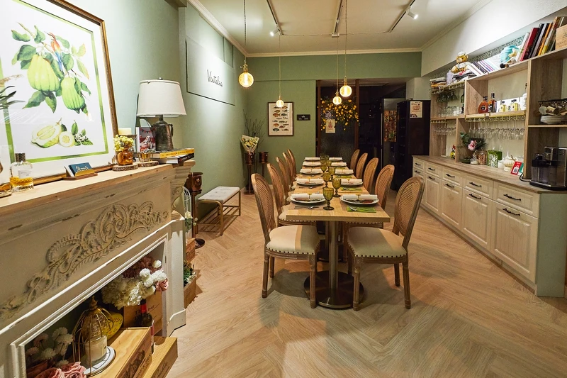 「VEATALIA谷廚義味」隱身於公寓二樓空間。 「VEATALIA谷廚義味」隱身於公寓二樓空間。