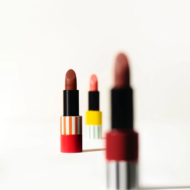 愛馬仕Rouge Hermès 2023春夏限量版唇膏形象。 愛馬仕Rouge Hermès 2023春夏限量版唇膏形象。