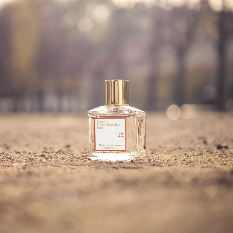 Maison Francis Kurkdjian(MFK) Amyris Femme阿米香樹之香女香淡香精情境照。