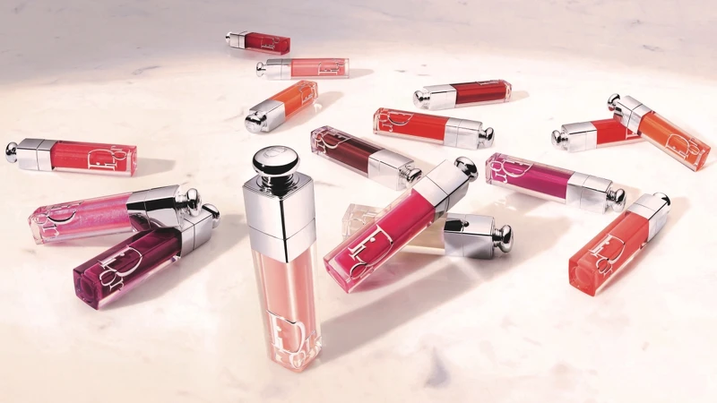 DIOR迪奧2023全新豐漾俏唇蜜情境圖。 DIOR迪奧2023全新豐漾俏唇蜜情境圖。