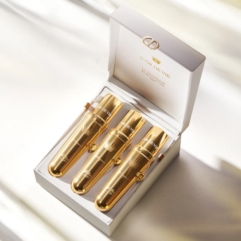 DIOR迪奧生命之源奢華金萃2021依肯珍釀版情境照。 DIOR迪奧生命之源奢華金萃2021依肯珍釀版情境照。