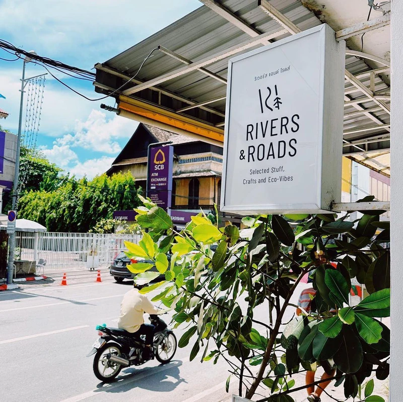 選物店 RIVERS & ROADS。 選物店 RIVERS & ROADS。