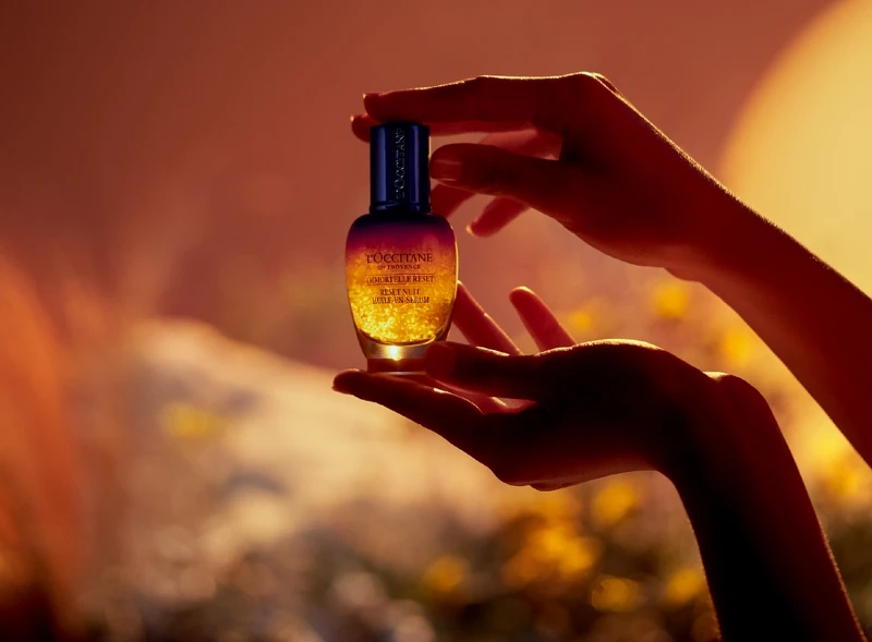 L’OCCITANE歐舒丹光萃肌活露30ml，NT2,600、50ml，NT3,650