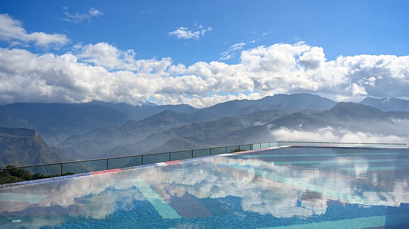 阿里山地區唯一「高空無邊際泳池」登場 阿里山地區唯一「高空無邊際泳池」登場