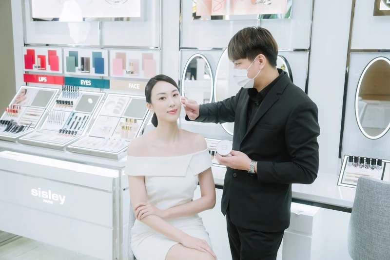 Sisley彩妝服務。