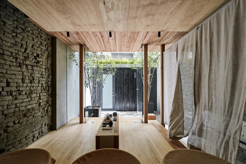 靜謐的一樓茶席空間。