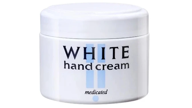 資生堂美白護手霜。 資生堂美白護手霜。