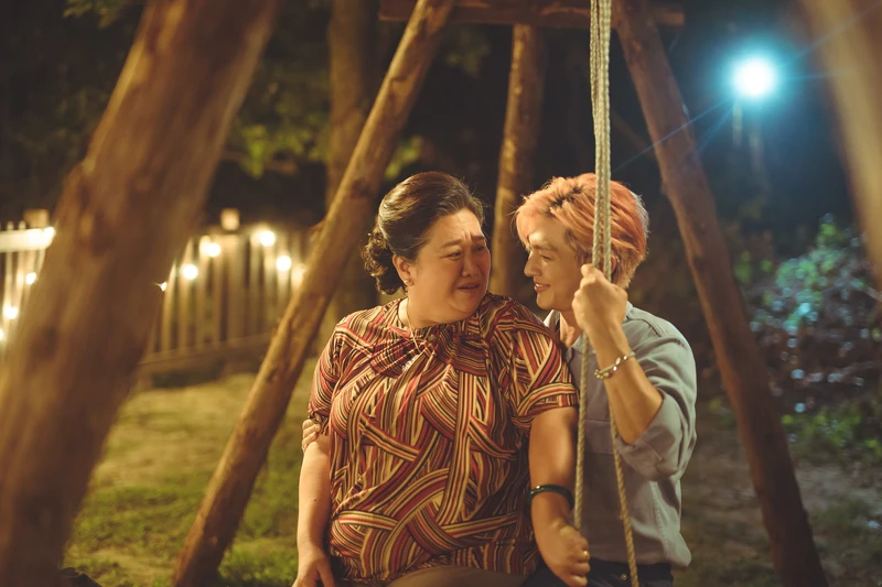 《我的婆婆怎麼把OO搞丟了》鍾欣凌與炎亞綸片中有場意外的吻戲 《我的婆婆怎麼把OO搞丟了》鍾欣凌與炎亞綸片中有場意外的吻戲