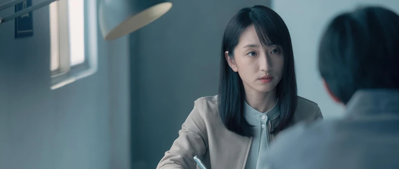 柯佳嬿在《模仿犯》中飾演一名諮商心理師 柯佳嬿在《模仿犯》中飾演一名諮商心理師