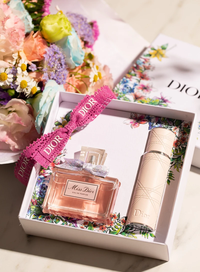 Miss Dior香氛愛戀旅行組/ 限量情人節禮盒–Miss Dior香氛與精巧隨身香,NT$5450。 Miss Dior香氛愛戀旅行組/ 限量情人節禮盒–Miss Dior香氛與精巧隨身香,NT$5450。