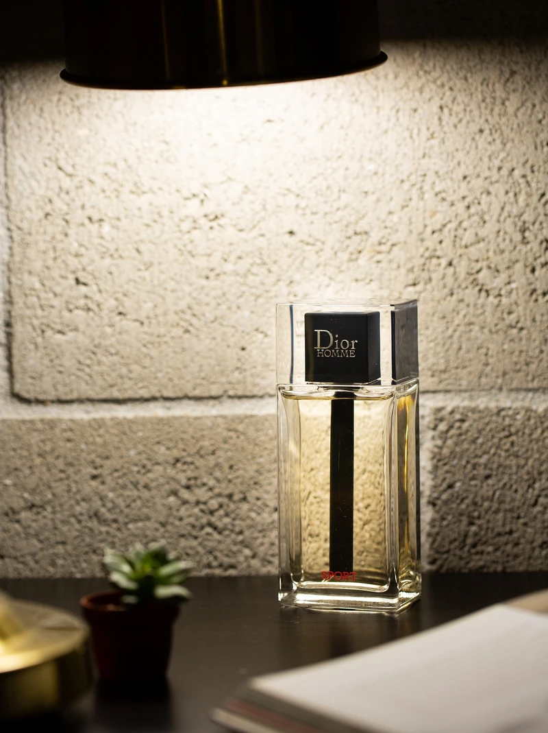 Dior Homme Sport 淡香水/ 75ml NT$3300, 125ml NT$4600。 Dior Homme Sport 淡香水/ 75ml NT$3300, 125ml NT$4600。