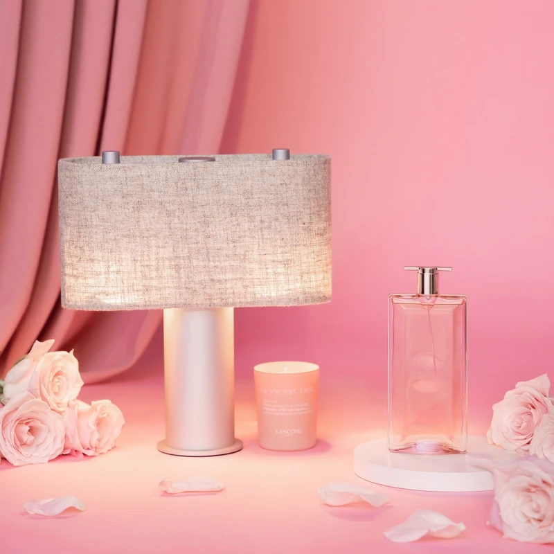 蘭蔻2023情人節限時加贈風格融蠟燈花禮。