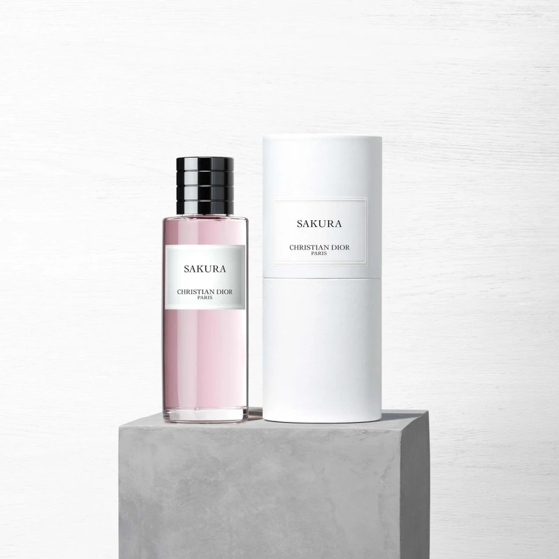 DIOR香氛世家粉紅櫻花香氣SAKURA 40ml,NT4,200、125ml,NT8,700 DIOR香氛世家粉紅櫻花香氣SAKURA 40ml,NT4,200、125ml,NT8,700