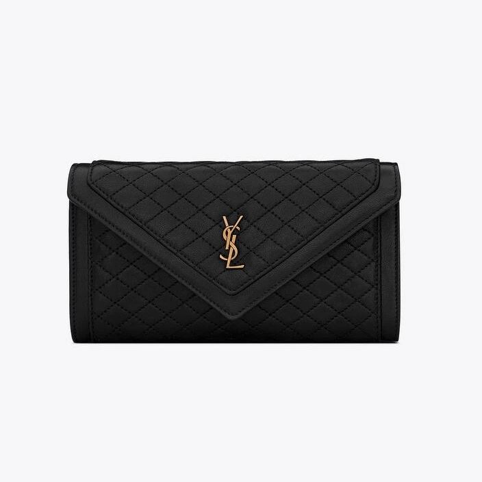 YSL GABY絎縫小羊皮大型翻蓋錢包，NT 31,900