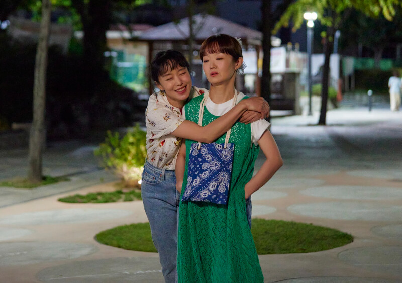 李鳳輦 飾演 李榮珠 李鳳輦 飾演 李榮珠