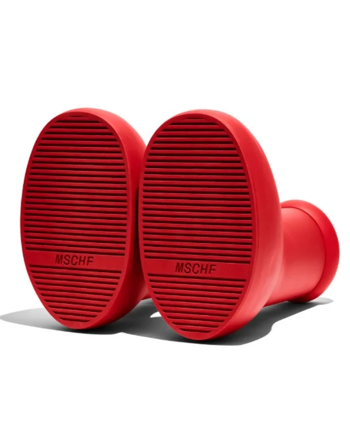 原子小金剛招牌紅鞋，美金$350