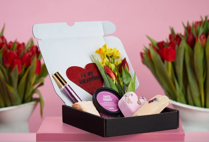 LUSH 2023 情人節Fresh & Flowers訂閱箱，NT1,800