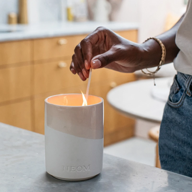 NEOM曙光初綻極緻香氛蠟燭320g,NT2,500 NEOM曙光初綻極緻香氛蠟燭320g,NT2,500