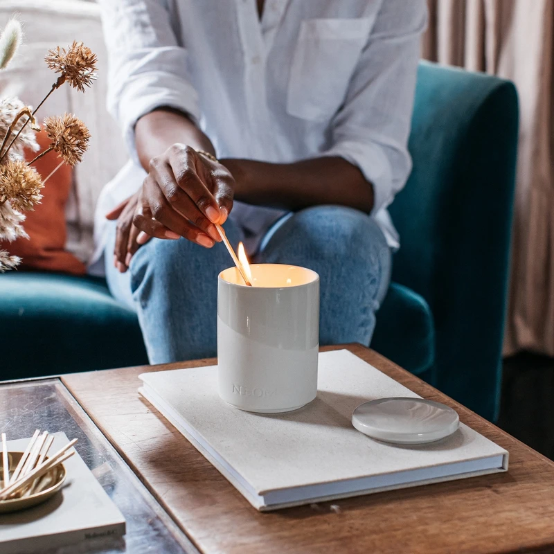 NEOM恬靜心齋極緻香氛蠟燭320g,NT2,500 NEOM恬靜心齋極緻香氛蠟燭320g,NT2,500