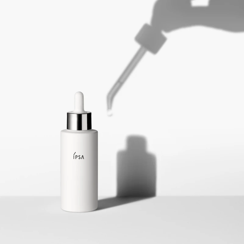 IPSA追光淨亮精華情境照。 IPSA追光淨亮精華情境照。