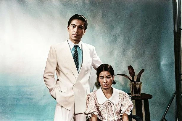 高捷《悲情城市》大油頭定裝照曝光,侯導直說像《教父》的艾爾帕西諾 高捷《悲情城市》大油頭定裝照曝光,侯導直說像《教父》的艾爾帕西諾