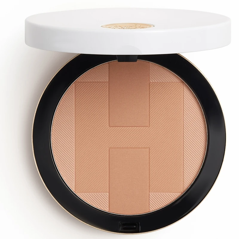 Hermès愛馬仕Plein Air系列H Trio三色煥顏礦物蜜粉餅。 Hermès愛馬仕Plein Air系列H Trio三色煥顏礦物蜜粉餅。