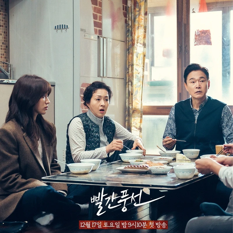 趙恩江全家住在狹小的破屋裡