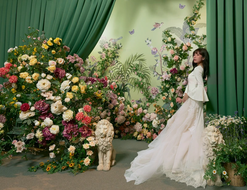 「時尚攝影棚」布幕劇場。 「時尚攝影棚」布幕劇場。