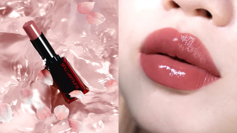 植村秀無色限鏡光唇膏AL BG945落櫻粉與唇部試色(IG@boring.66授權)。