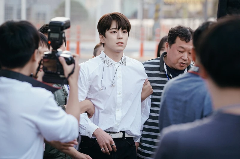 金旻奎新劇《神聖偶像》 金旻奎新劇《神聖偶像》