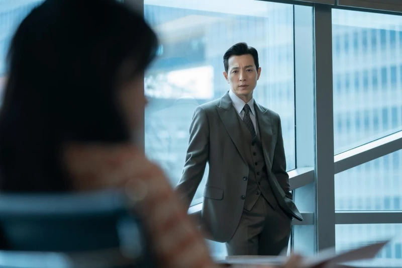 河度領(鄭星一飾)本質是事業至上的大男人,從不否認好妻子只是門面 河度領(鄭星一飾)本質是事業至上的大男人,從不否認好妻子只是門面