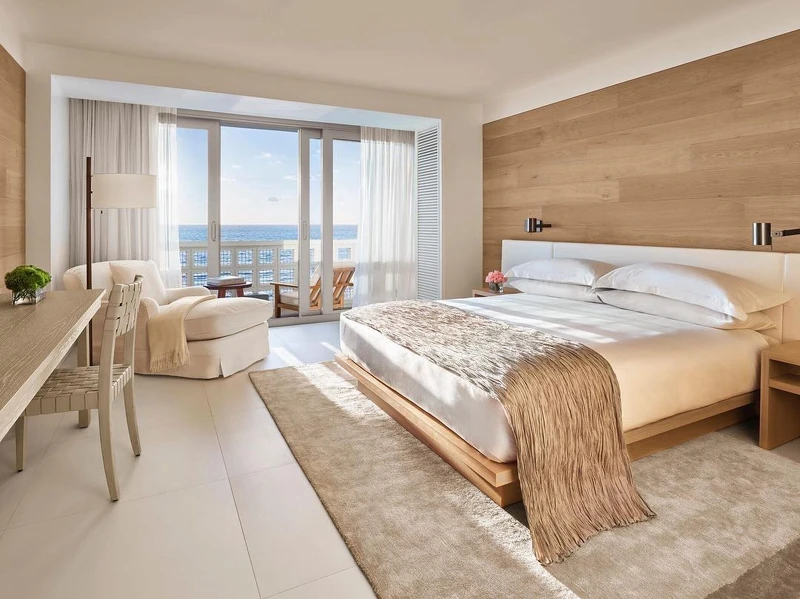 採一貫都會簡潔的風格打造客房。 採一貫都會簡潔的風格打造客房。