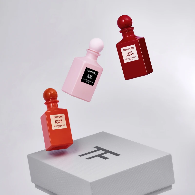 【限量】私人調香系列迷你珍藏禮盒 私人調香 酒釀櫻桃/禁忌玫瑰/蜜桃狂想,各12ml,NT6,800。 【限量】私人調香系列迷你珍藏禮盒 私人調香 酒釀櫻桃/禁忌玫瑰/蜜桃狂想,各12ml,NT6,800。