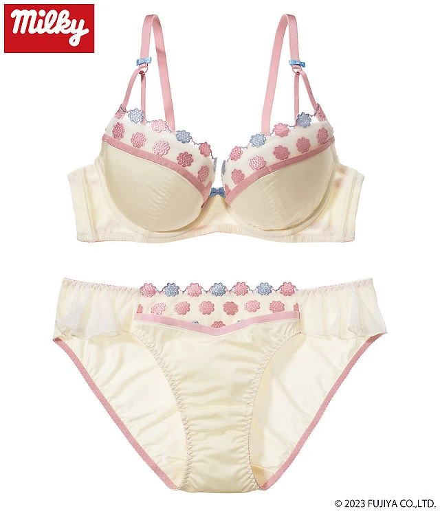 Peach John X milky牛奶妹糖果內衣組，NT 1,690
