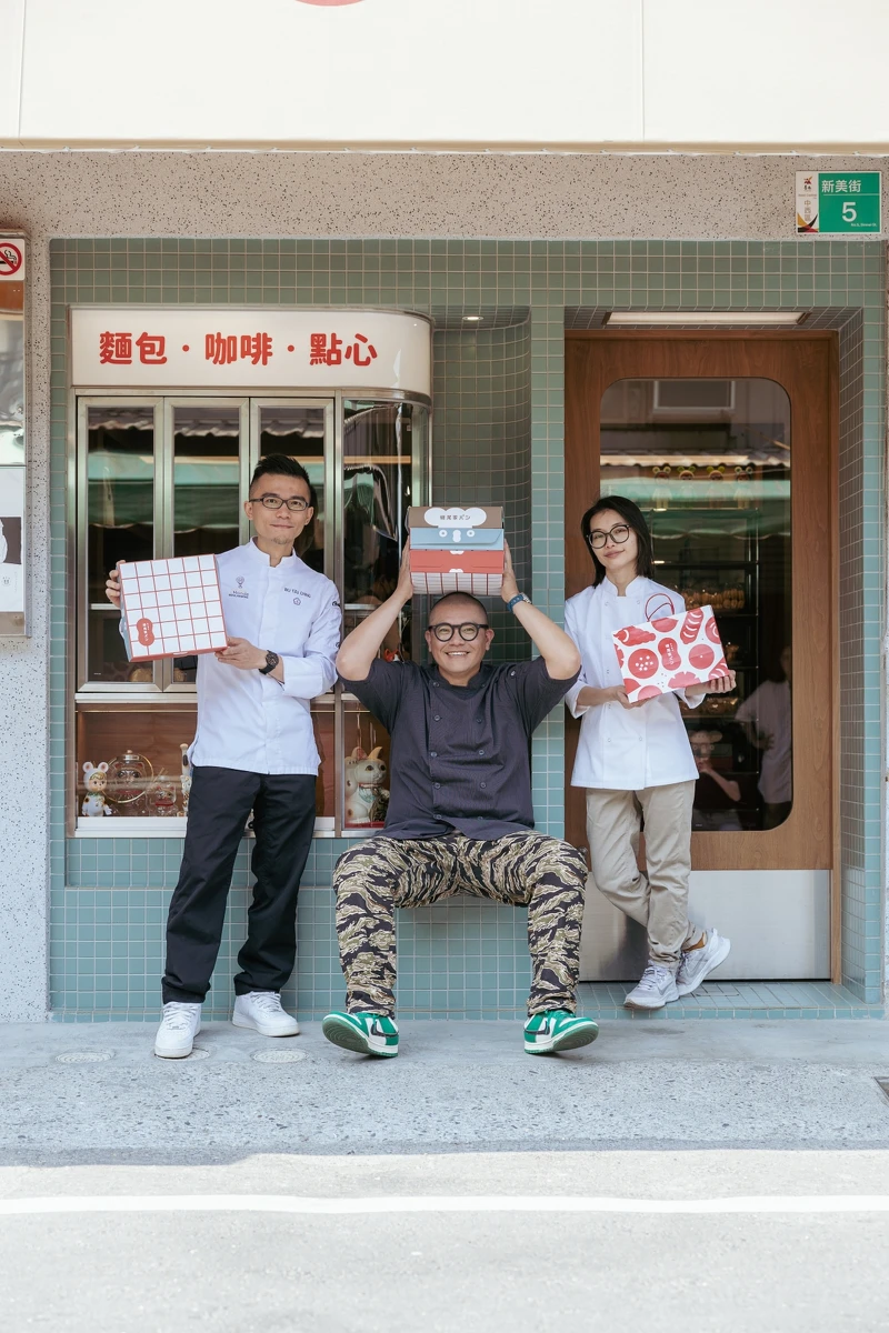 創辦人李豫攜手與世界盃麵包冠軍武子靖師傅,並邀請資深烘焙師林柏瑤一同加入計畫。 創辦人李豫攜手與世界盃麵包冠軍武子靖師傅,並邀請資深烘焙師林柏瑤一同加入計畫。