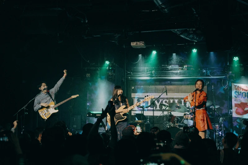 大象體操和 9m88 驚喜演出合作歌曲〈影子〉