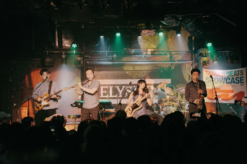 大象體操壓軸登場並邀請高雄管樂團兩位樂手助陣